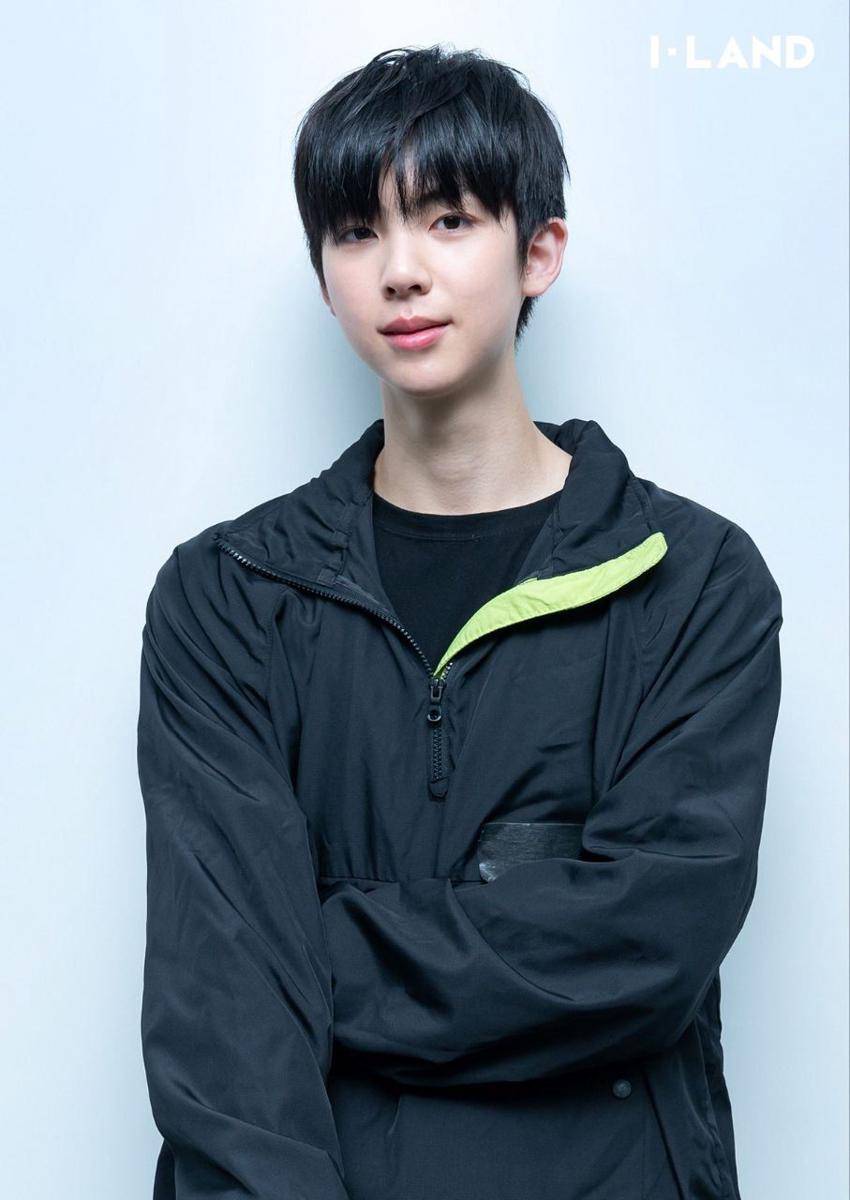 Taeyong ex I-LAND (twitter.com/mnetiland)