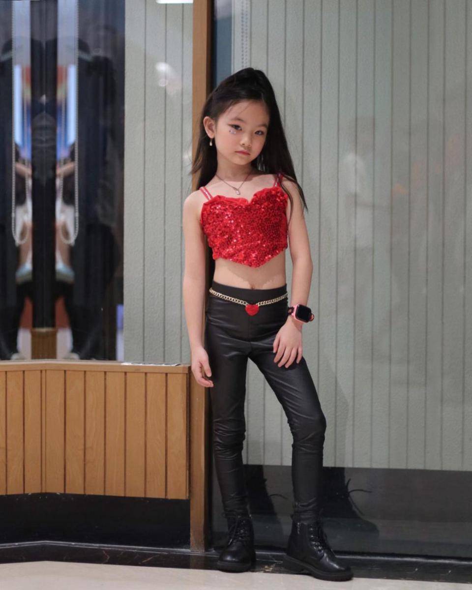 potret Mirabelle Tiffany perform dance cover (instagram.com/margareth_angelina)