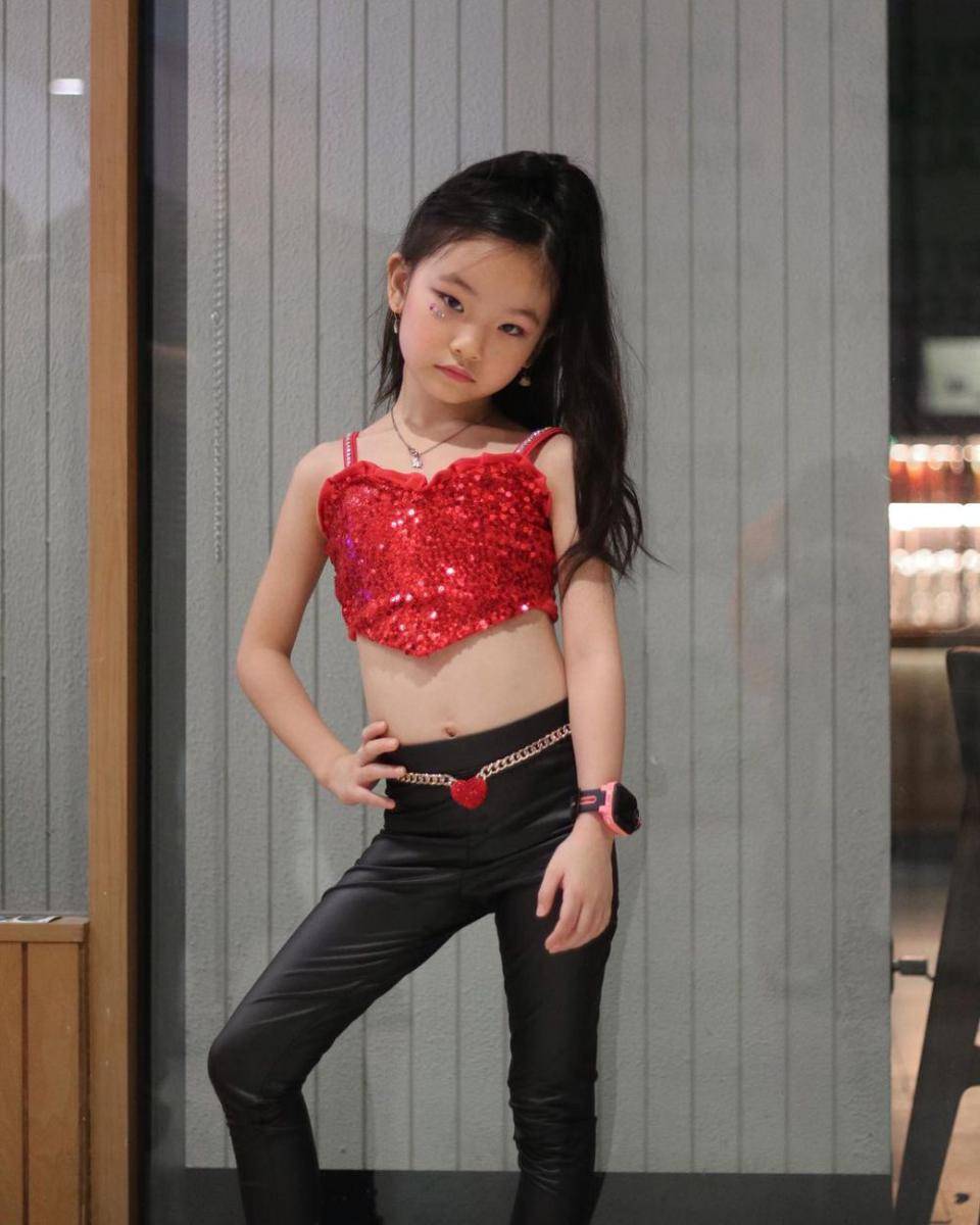 potret Mirabelle Tiffany perform dance cover (instagram.com/margareth_angelina)