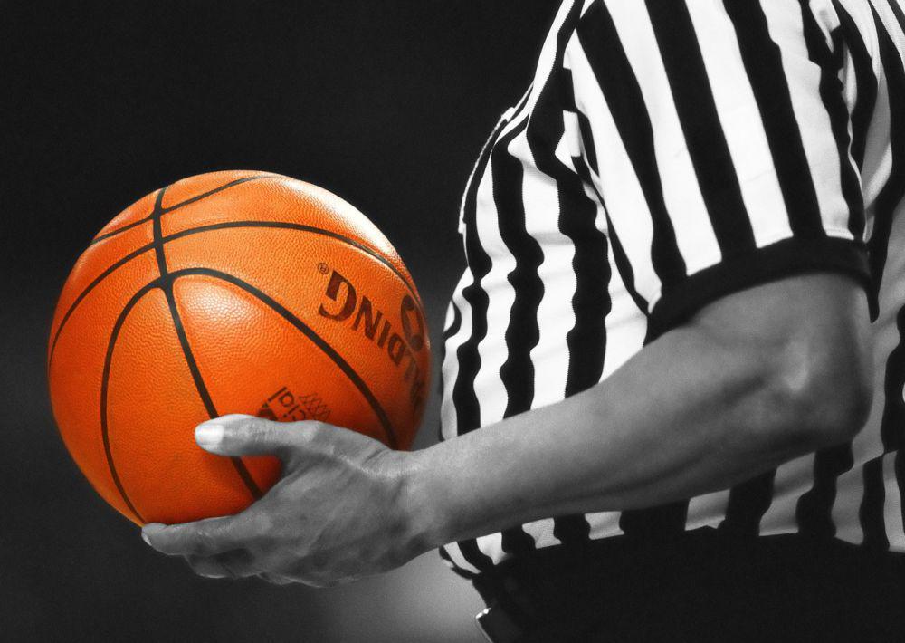 Mengenal Wasit Bola Basket beserta Jenis Lisensi dan Perlengkapannya