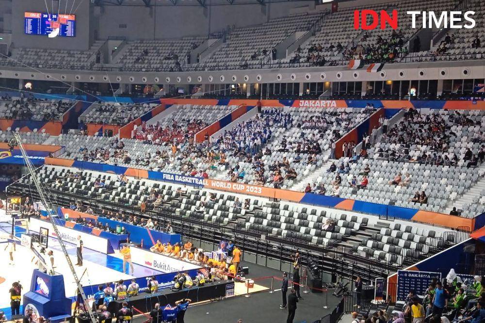 Anak-anak SMA di Jakarta meriahkan Piala Dunia Basket 2023. (IDN Times/Sandy Firdaus)