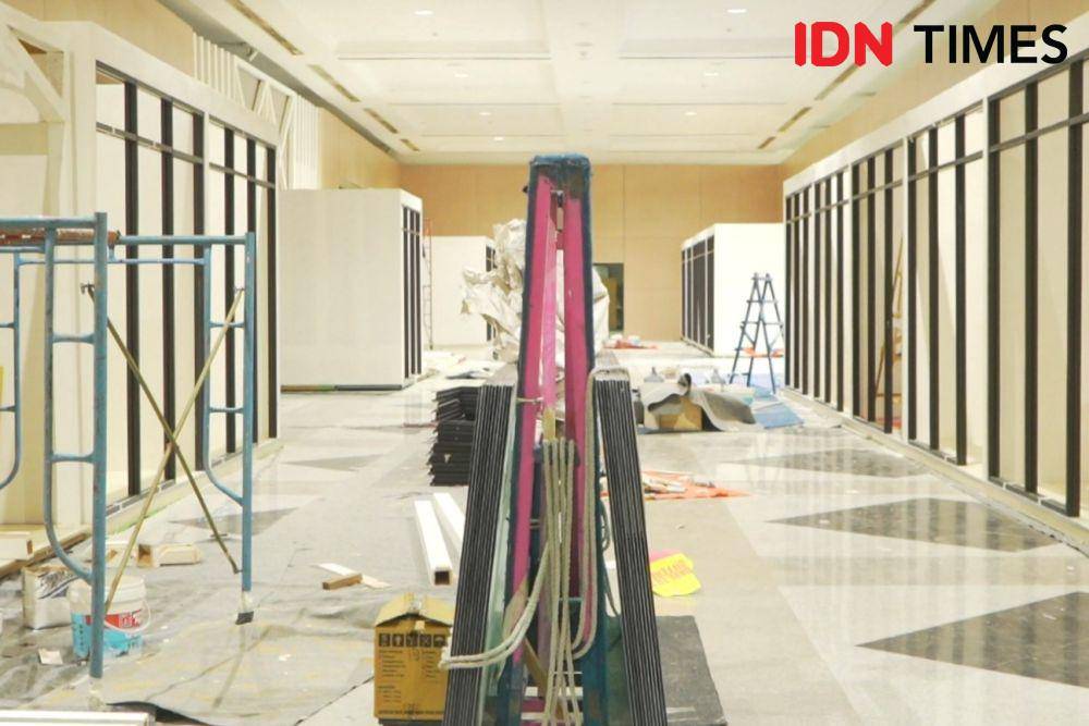 Persiapan KTT ke-43 ASEAN 2023. (IDN Times/Gilang Pandutanaya)