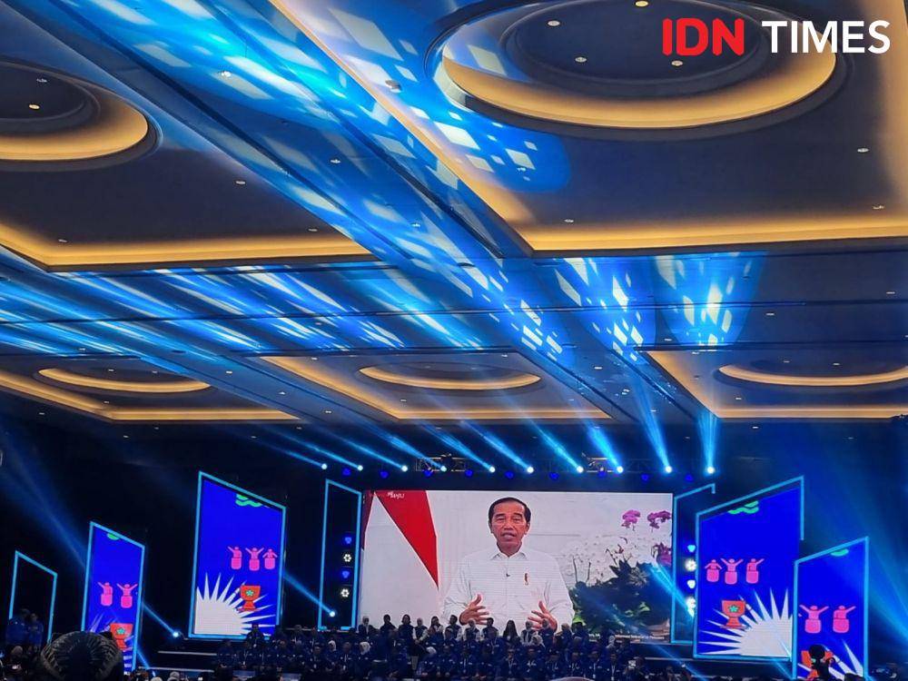 Sambutan Presiden Jokowi di pembukaan bimtek dan rangkaian HUT ke-25 PAN di Hotel Sultan, Jakarta Pusat. (IDN Times/Ilman Nafian)