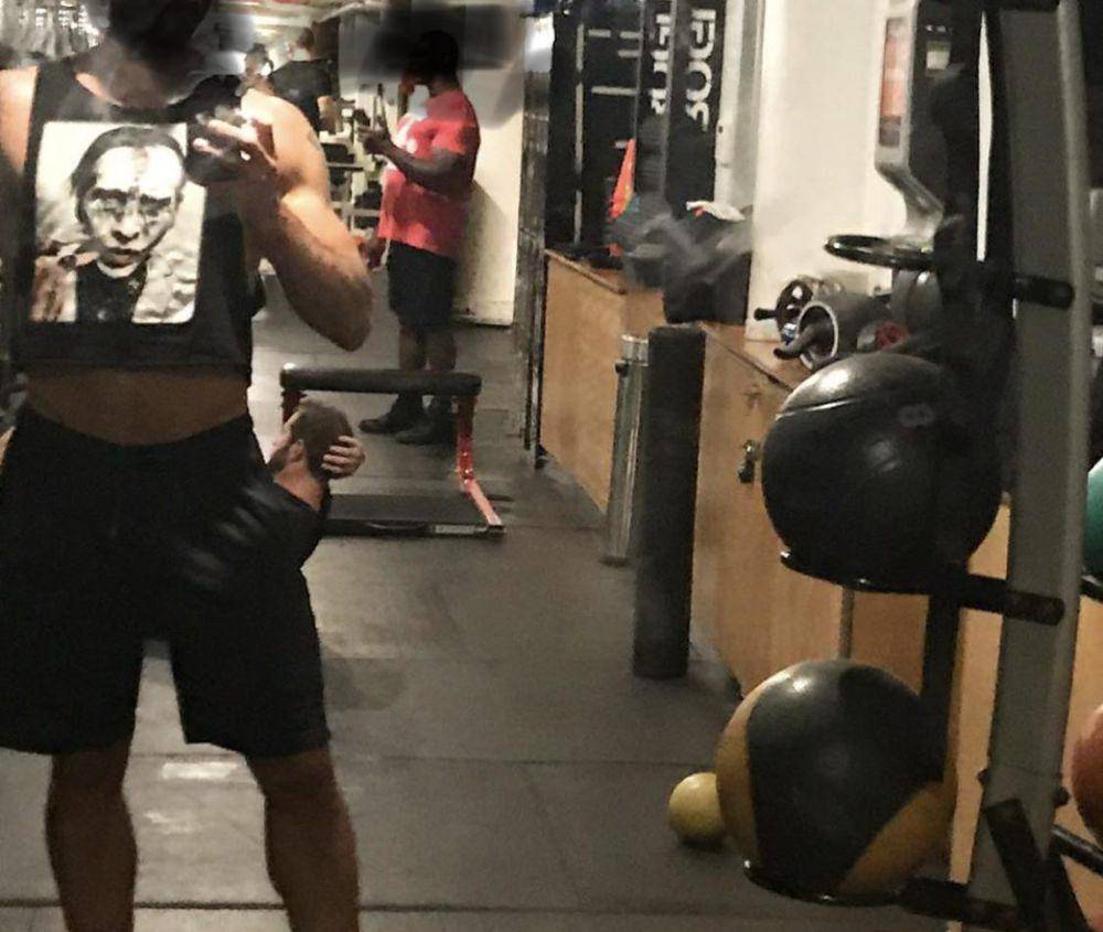 foto kocak orang saat di gym (reddit.com/user/ronpill)