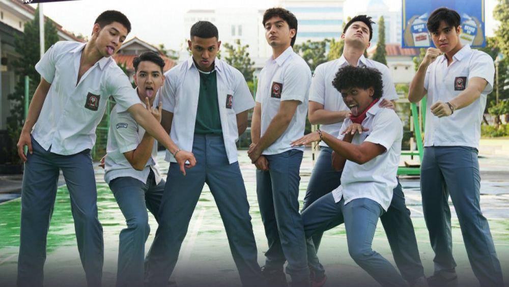 Film Galaksi (dok. Rapi Films serta Screenplay Films )
