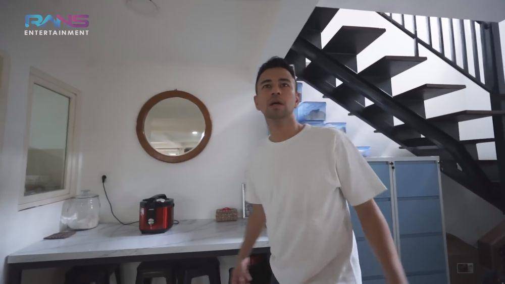 Raffi Ahmad main ke rumah almarhum Olga Syahputra (youtube.com/ransentertainment)