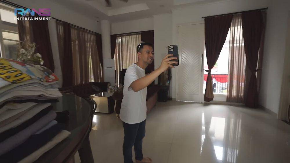 Raffi Ahmad main ke rumah almarhum Olga Syahputra (youtube.com/ransentertainment)