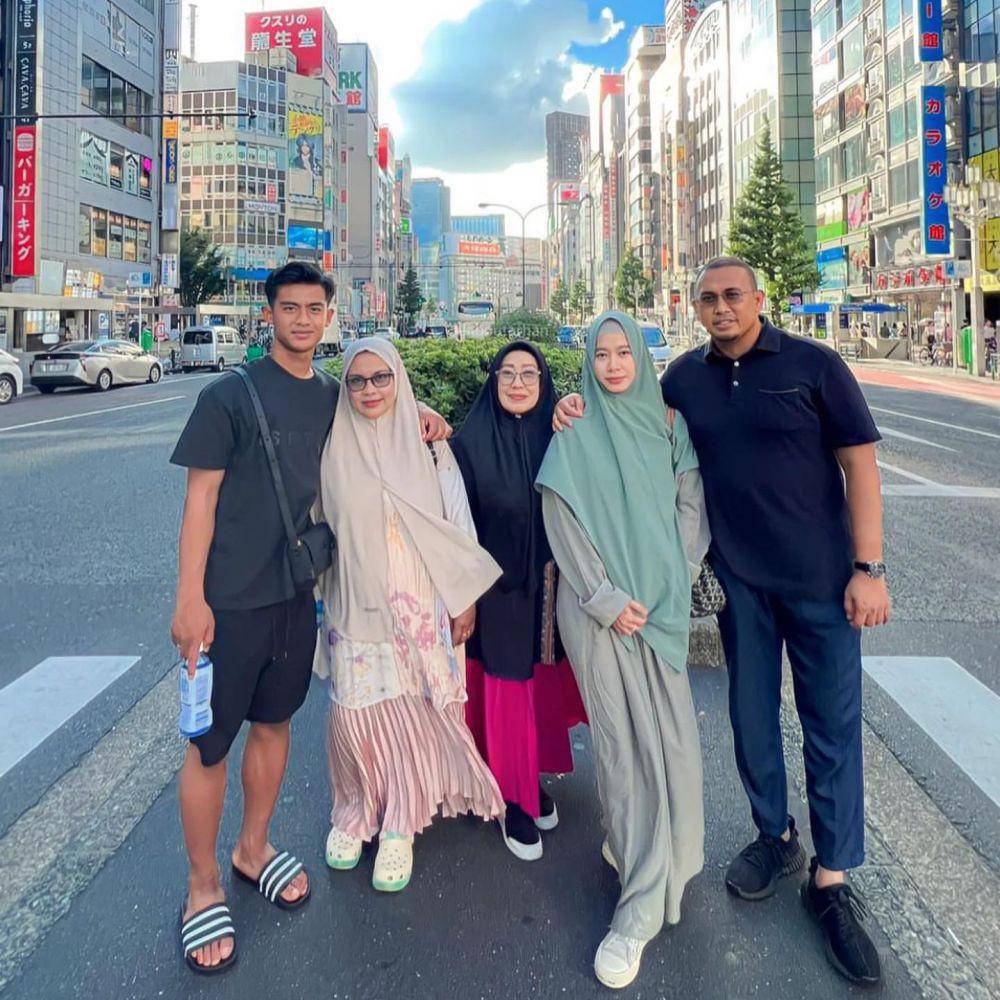 Pratama Arhan dan mertua (instagram.com/andre_rosiade)