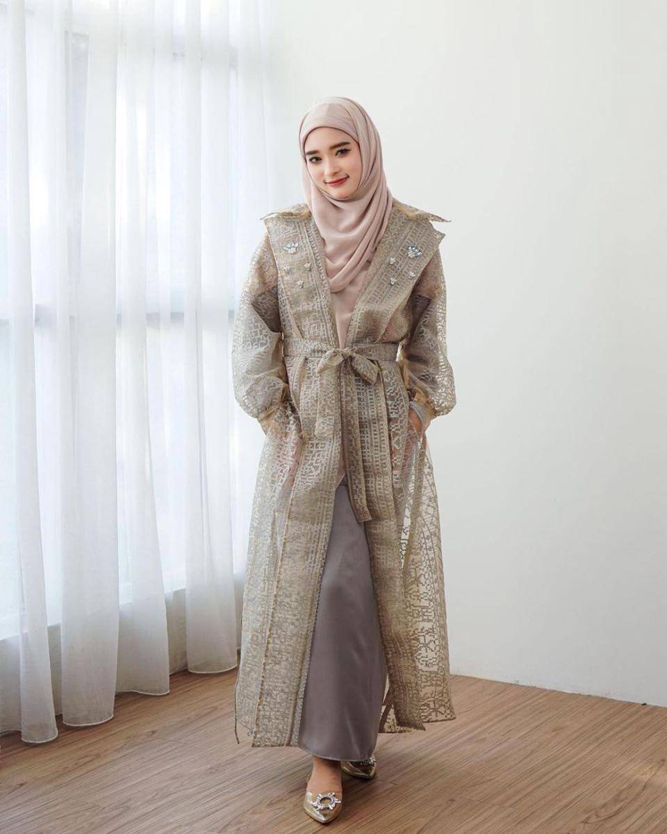 OOTD ala Inara Rusli (instagram.com/mommy_starla)