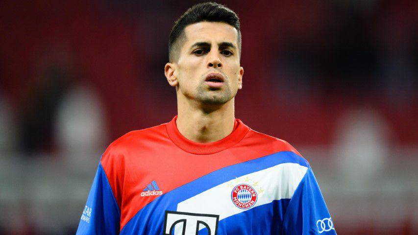 Joao Cancelo ketika di Bayern Muenchen. (uefa.com)
