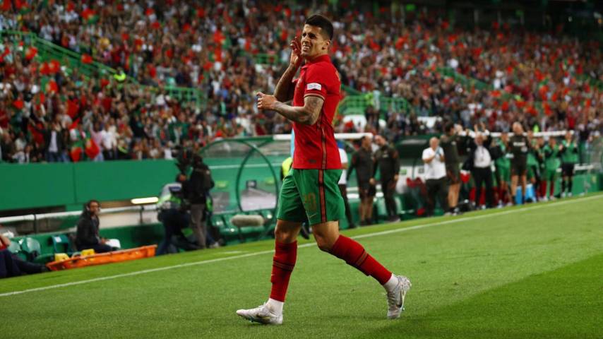 Joao Cancelo (id.mancity.com)
