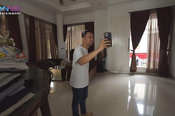 7 Potret Raffi Ahmad Main ke Rumah Almarhum Olga Syahputra