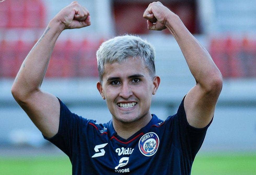 Ariel Lucero saat merayakan kemenangan perdana Arema FC. (Dok. Media Officer Arema FC)