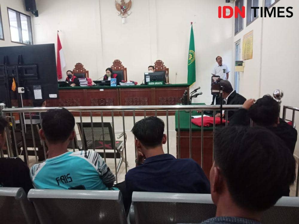 Sidang pembunuhan eks dprd langkat Paino, yang mengalami penundaan dan molor (IDN Times/ Bambang Suhandoko)