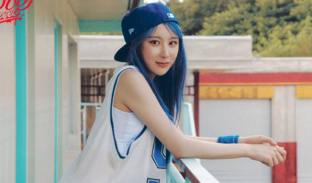 Lee Chae Yeon (twitter.com/official_LCY)