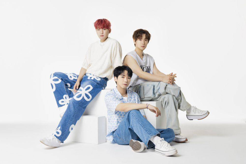 FAVE1 (twitter.com/FAVE1_official)