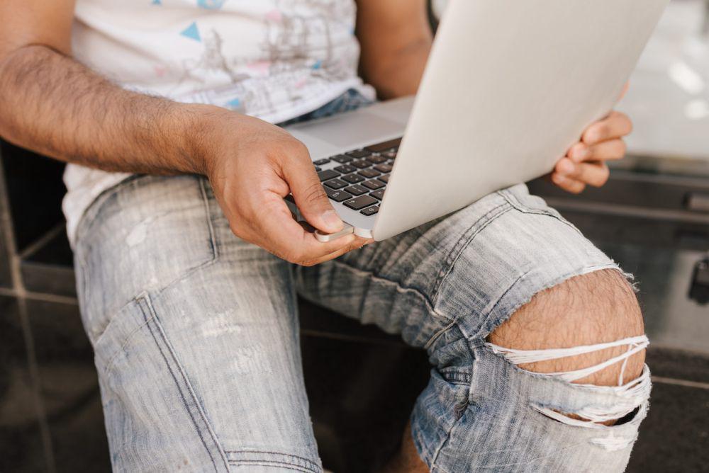 Apakah Membeli Laptop dengan Storage eMMC Masih Worth It?