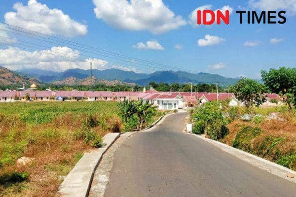 Rumah relokasi banjir di Desa Tambe Kecamatan Bolo Kabupaten Bima (IDN Times/Juliadin)