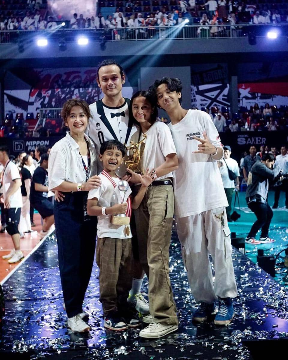 potret keluarga Dwi Sasono (instagram.com/dwisasono)