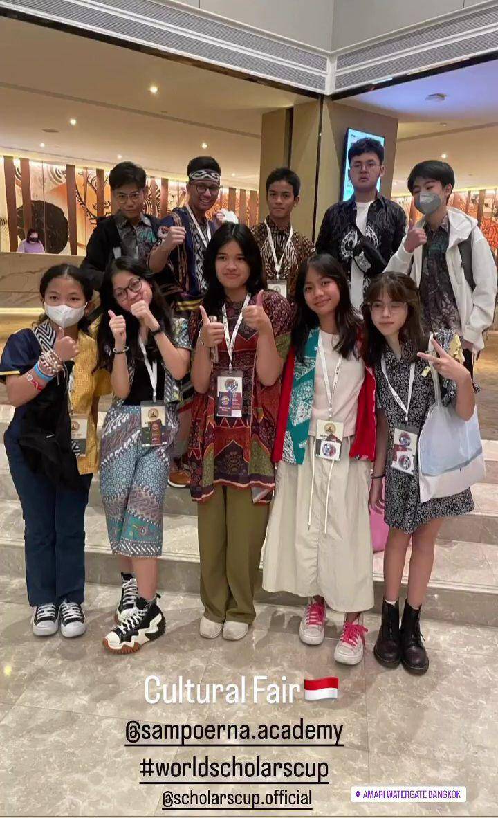 potret London Abigail Dimitri dapat medali emas World Scholar's Cup Global Round Bangkok 2023 (instagram.com/wulanguritno)