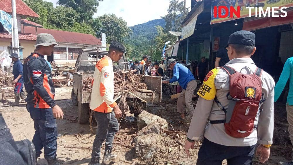 Banjir bandang melanda Kecamatan Beutong Ateuh Banggalang, Kabupaten Nagan Raya, Aceh. (Dokumentasi Pusdalops BPBA untuk IDN Times)
