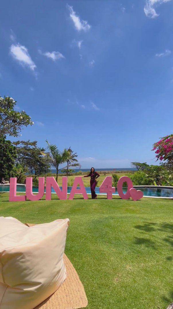 potret meriah Lunachella (instagram.com/thehosttable)