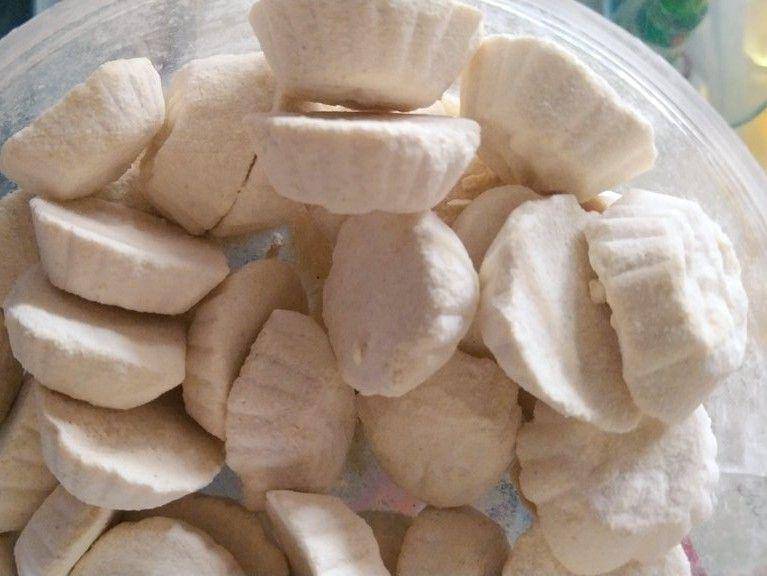 kue satru khas Rembang (twitter.com/_bagusngr)