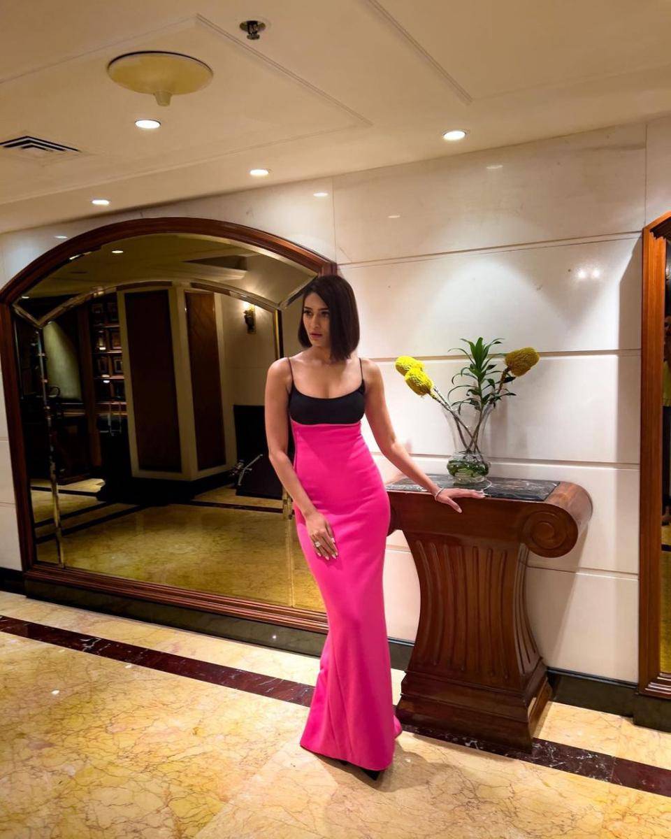 OOTD trendi ala Erica J Fernandes (instagram.com/iam_ejf)