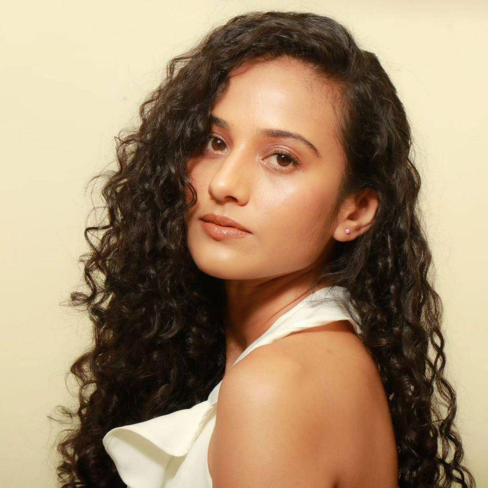 ide makeup ala Heena Parmar (instagram.com/iamheenaparmar)