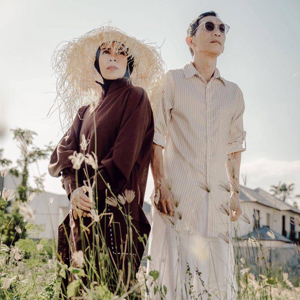 potret Melly Goeslaw dan suami (instagram.com/melly_goeslaw)