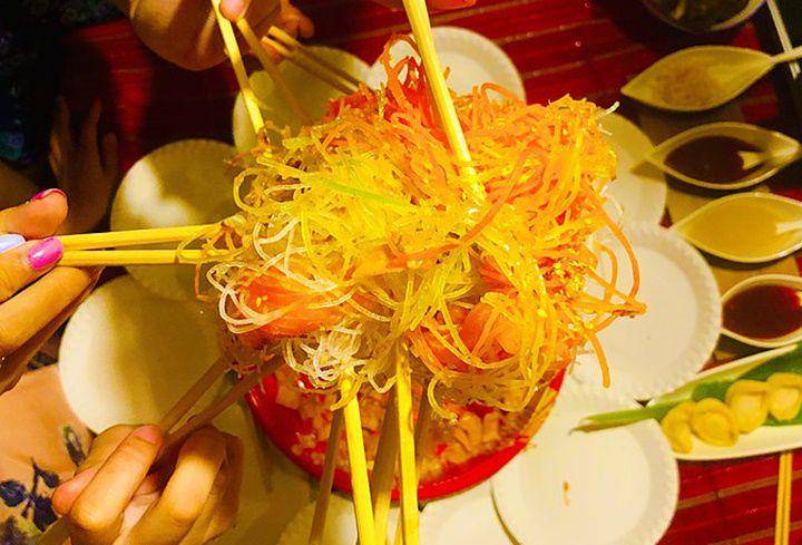 yee sang (commons.wikimedia.org/Jayden Teo)