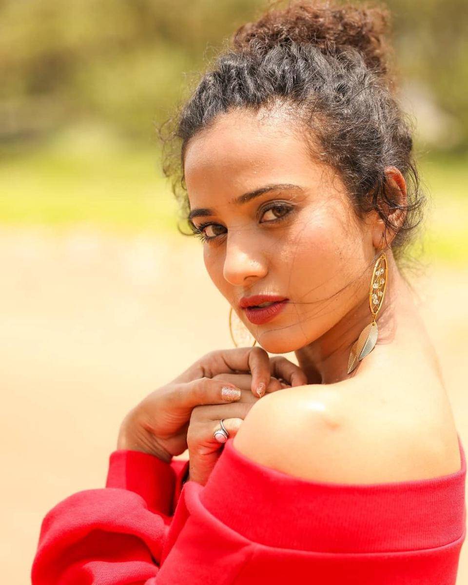 ide makeup ala Heena Parmar (instagram.com/iamheenaparmar)