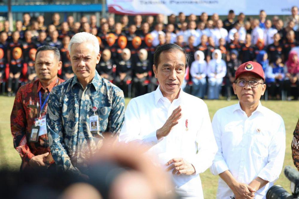 Jokowi Tinjau SMKN Jateng: Dulunya BLK Digeser Jadi Sekolah Warga Tidak Mampu