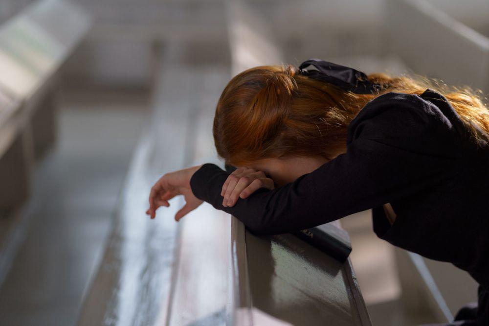 5 Cara Bantu Seseorang Keluar dari Suicidal Thought, Jangan Panik!