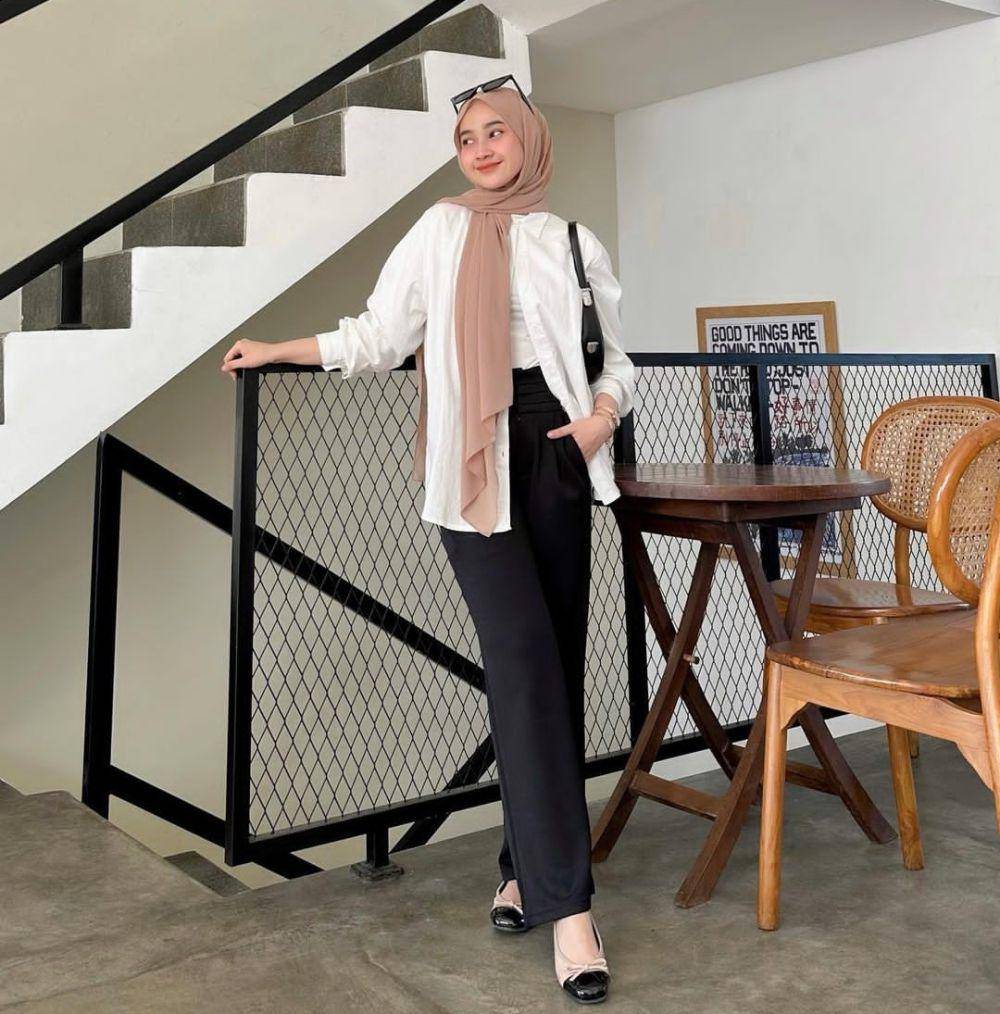 padu padan outfit pakai kemeja ala Kirana Salsabila (instagram.com/inikiranaaa__)
