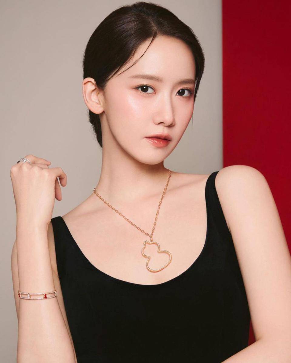 Yoona SNSD untuk Qeelin (instagram.com/qeelinjewellery)