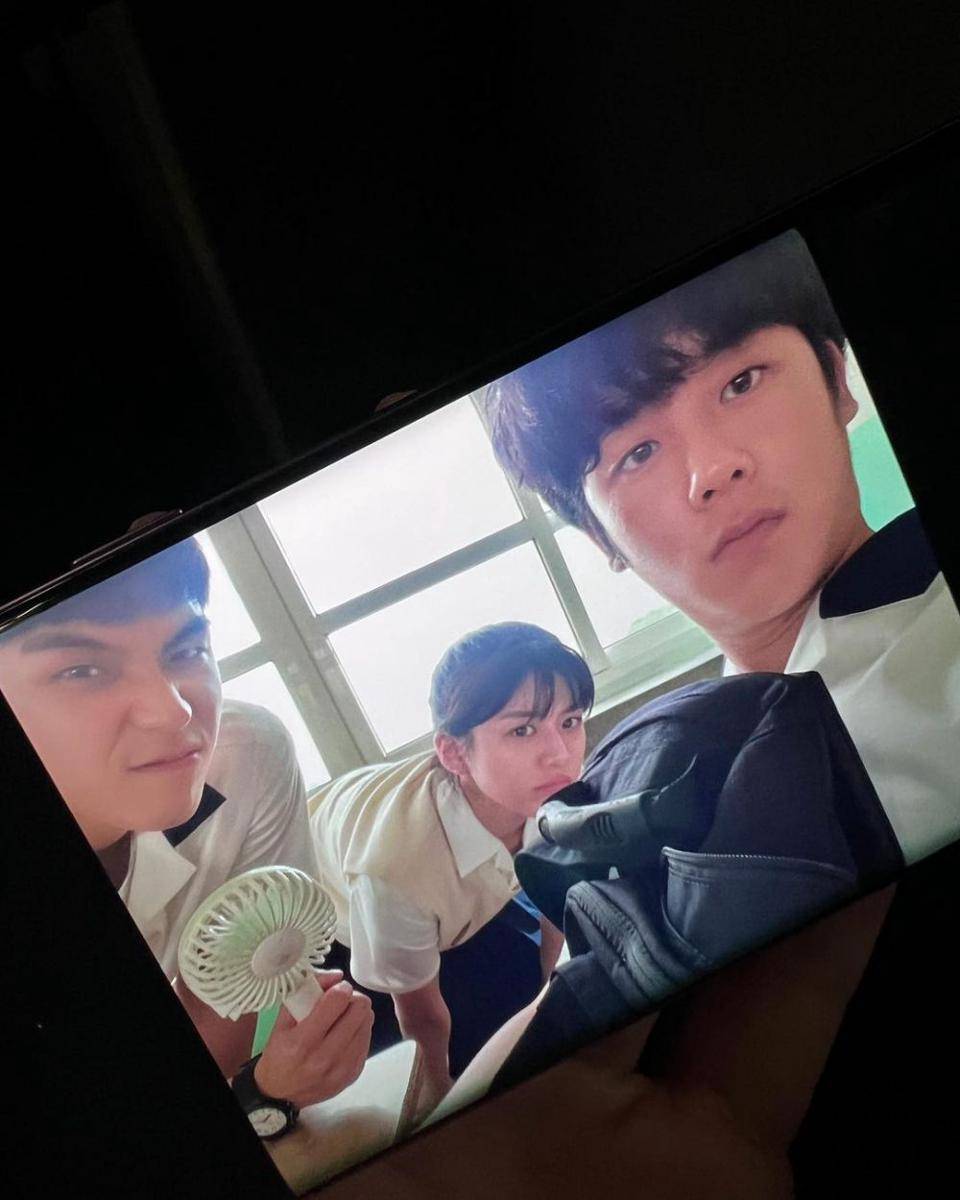 momen Go Yoon Jung di balik layar drama Moving (instagram.com/goyounjung)