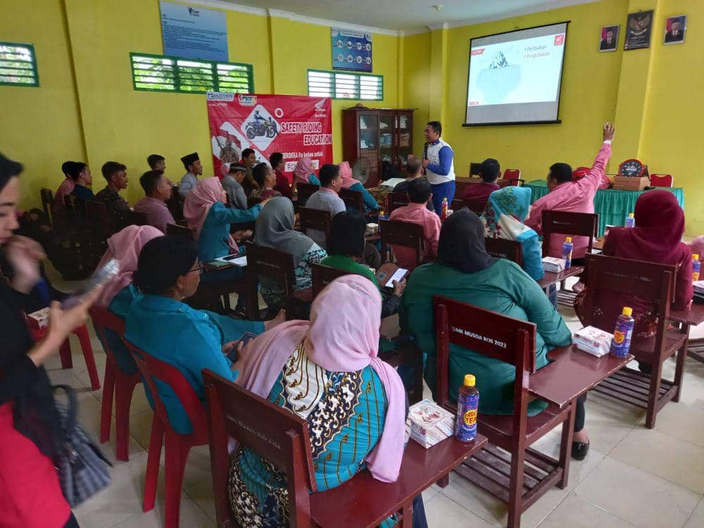 Guru Serdang Bedagai Diajakan Safety Riding Agar Jadi Teladan Siswa