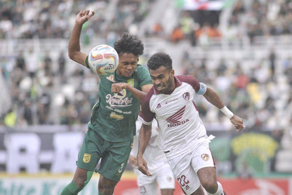 Persebaya Surabaya saat menghadapi PSM Makassar pada putaran pertama Liga 1 2023/2024. (ligaindonesiabaru.com)