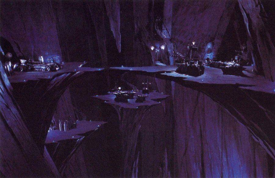 Batcave Batman di film Batman Returns. Warner Bros.