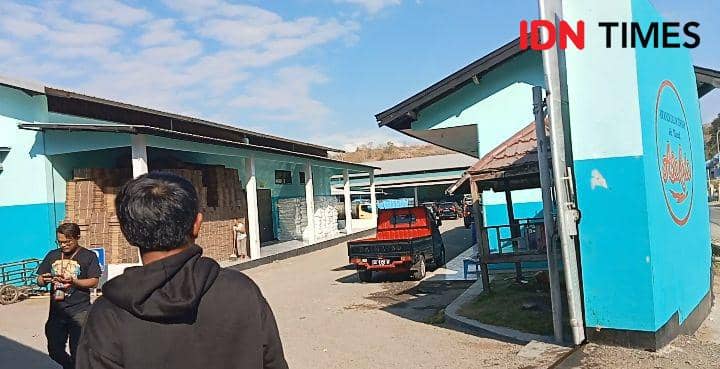 Foto situasi di perusahaan air minum milik mertua Wali Kota Bima (IDN Times/Juliadin)