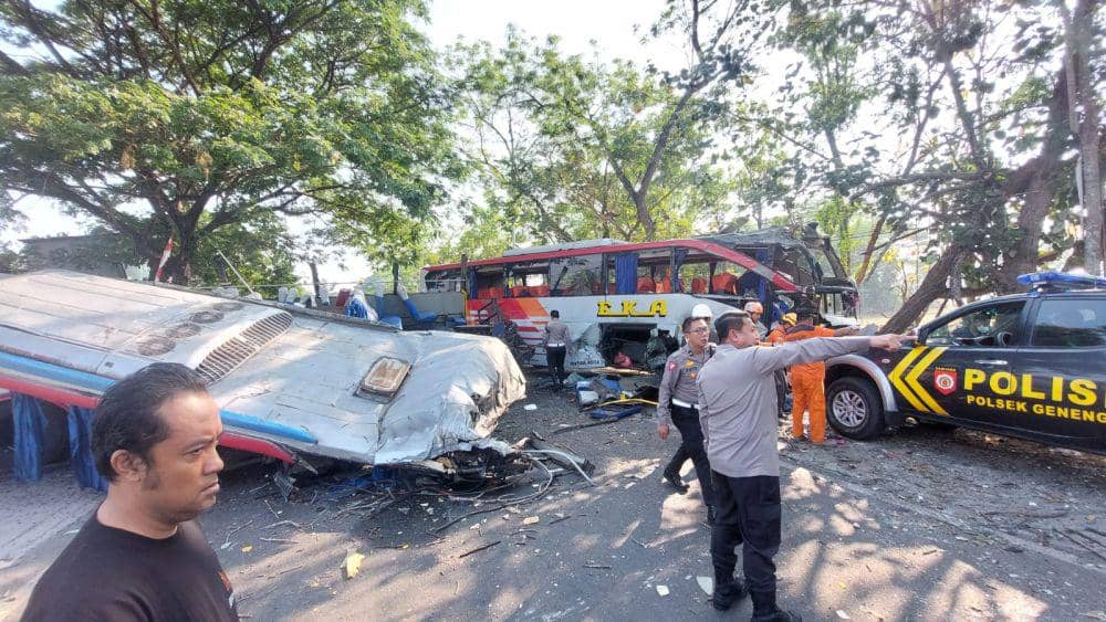 Kronologi Laka Maut Bus Eka Vs Sugeng Rahayu di Geneng Ngawi