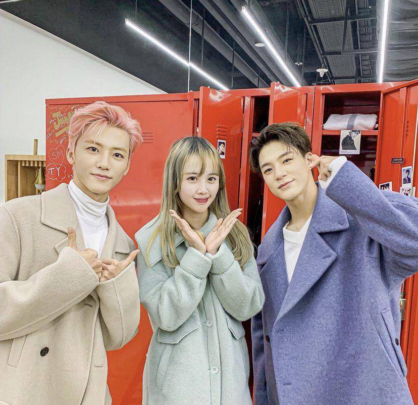 Velycia saat kerja bareng NCT. (Instagram/velyciameidiana)