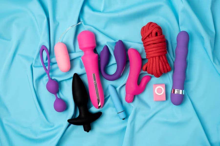 butt plug berwarna hitam