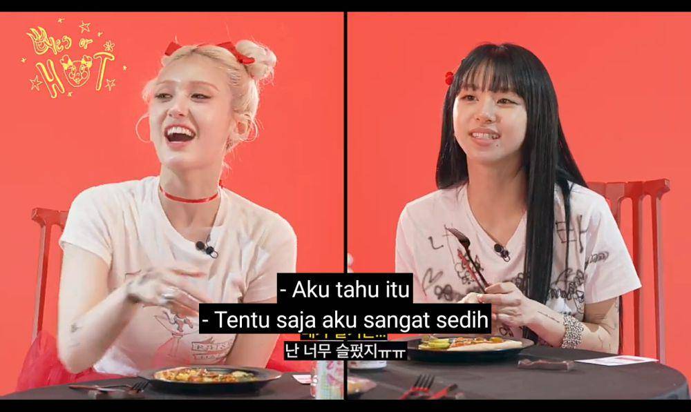 potret Somi dan Chaeyoung TWICE di acara "Yes or HOT" (dok. youtube.com/TEO_universe)