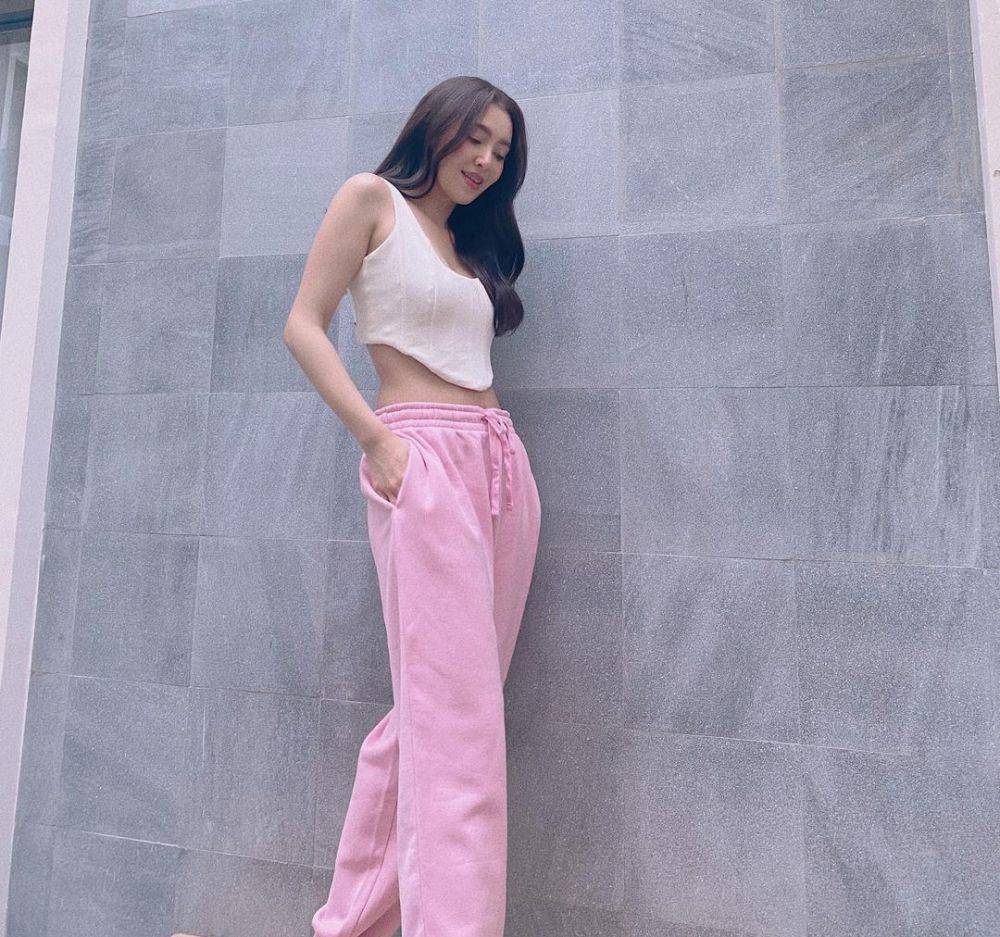 ide outfit cewek kue ala Bella Campen (instagram.com/bellacampen)