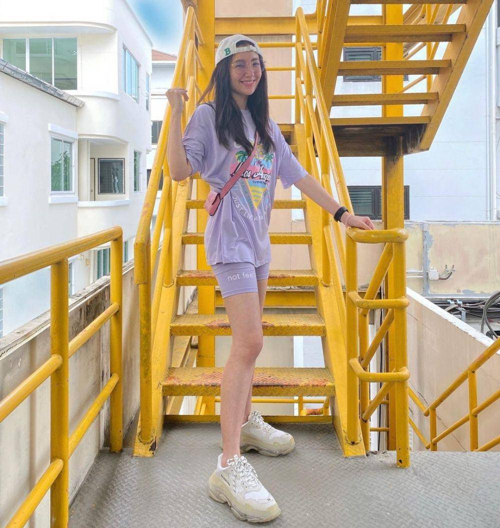 ide outfit cewek kue ala Bella Campen (instagram.com/bellacampen)