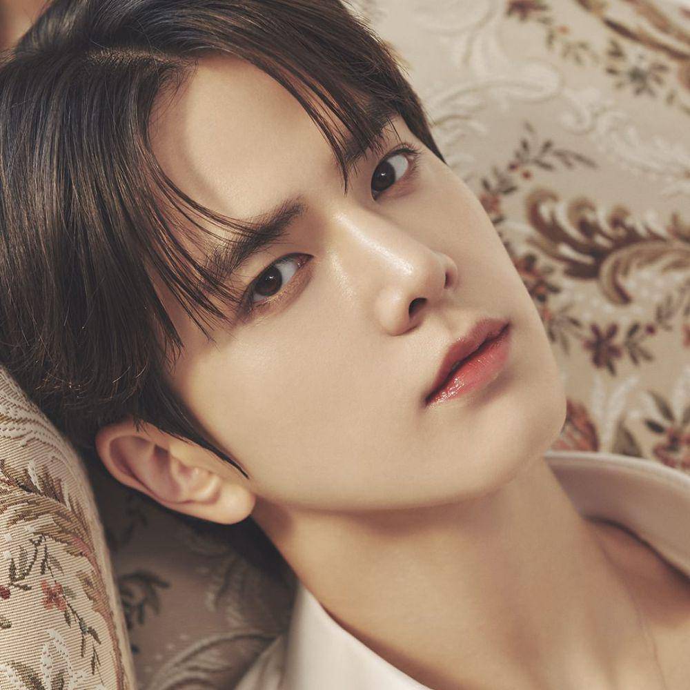 Younghoon THE BOYZ untuk Dinto Cosmetic (instagram.com/dinto_cosmetic)