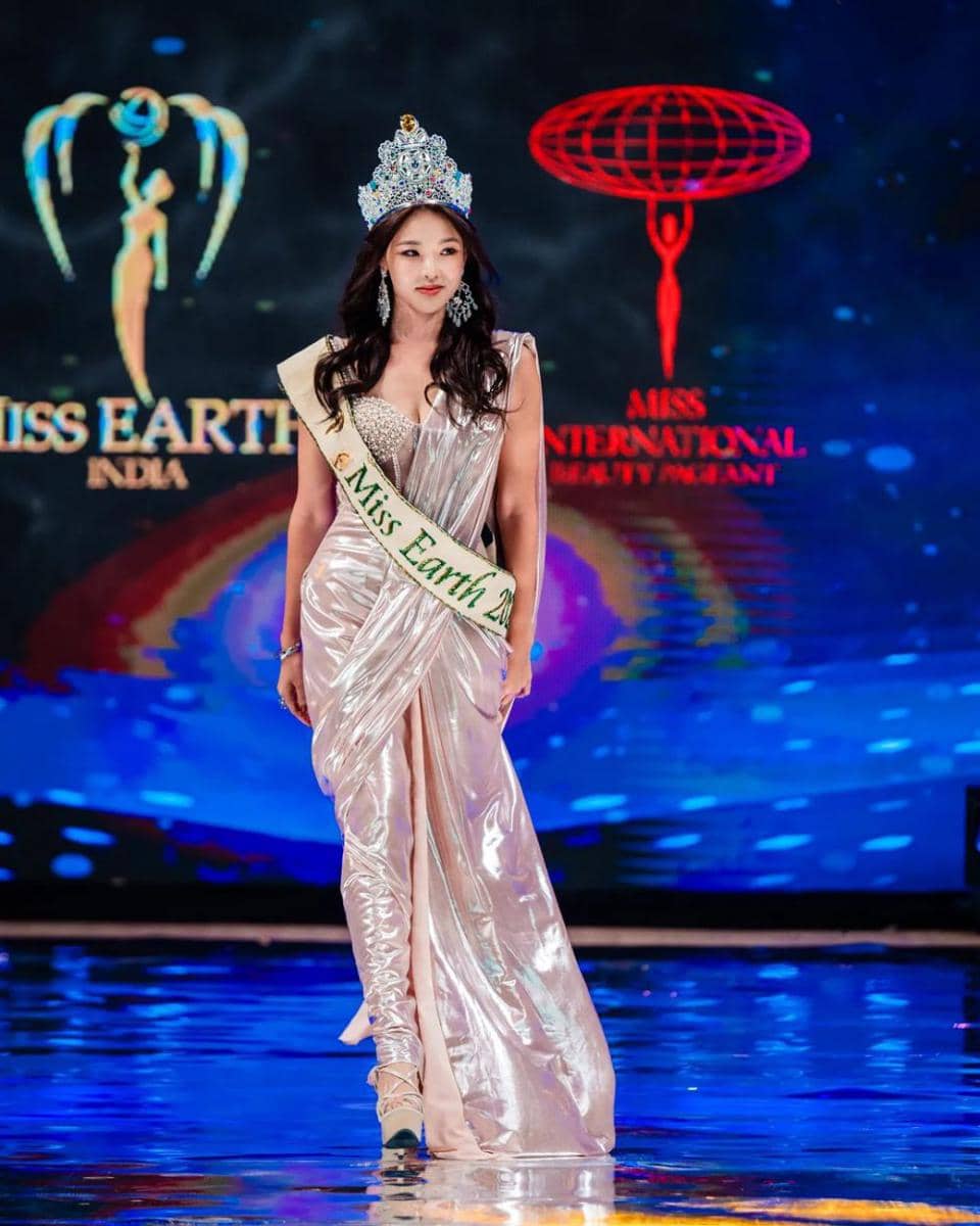Potret Kompilasi Kunjungan Miss Earth 2022 Mina Sue Choi ke India (Instagram.com/divinegroupindia)