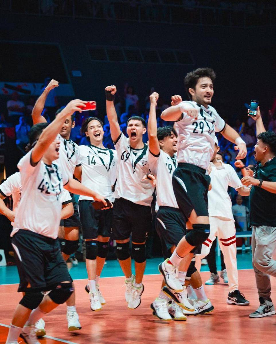 potret Bryan Domani bermain voli (instagram.com/bryandomani_bd_)